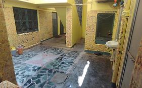 Baba Shri Viswanatham Guest House